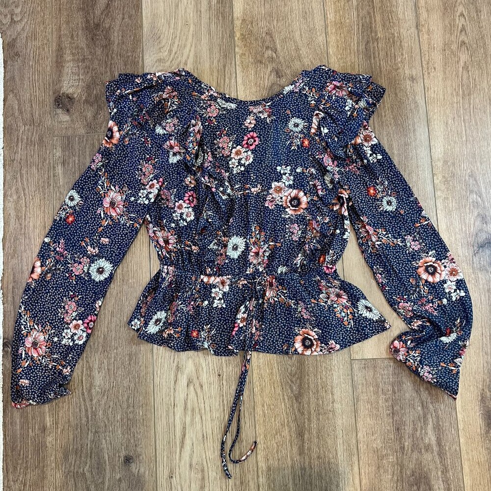 LOST + WANDER FLORAL PEPLUM TOP
